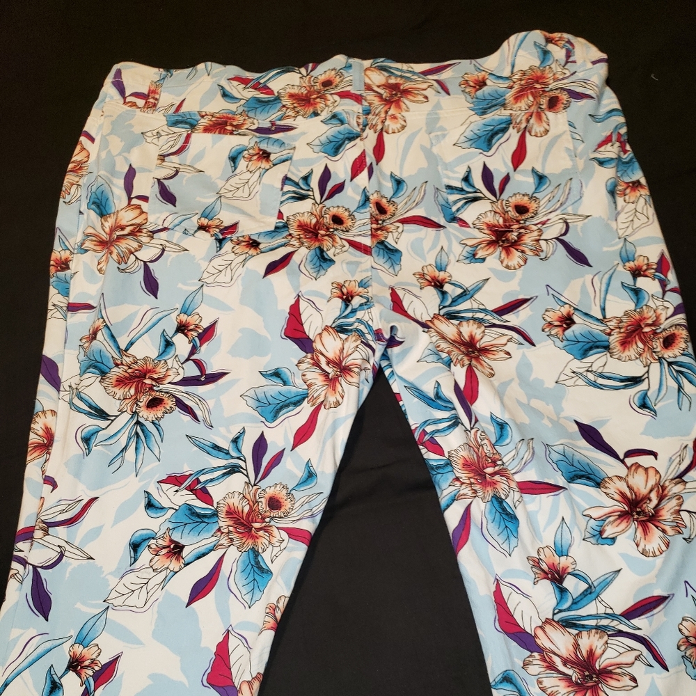 Faded Glory Capris